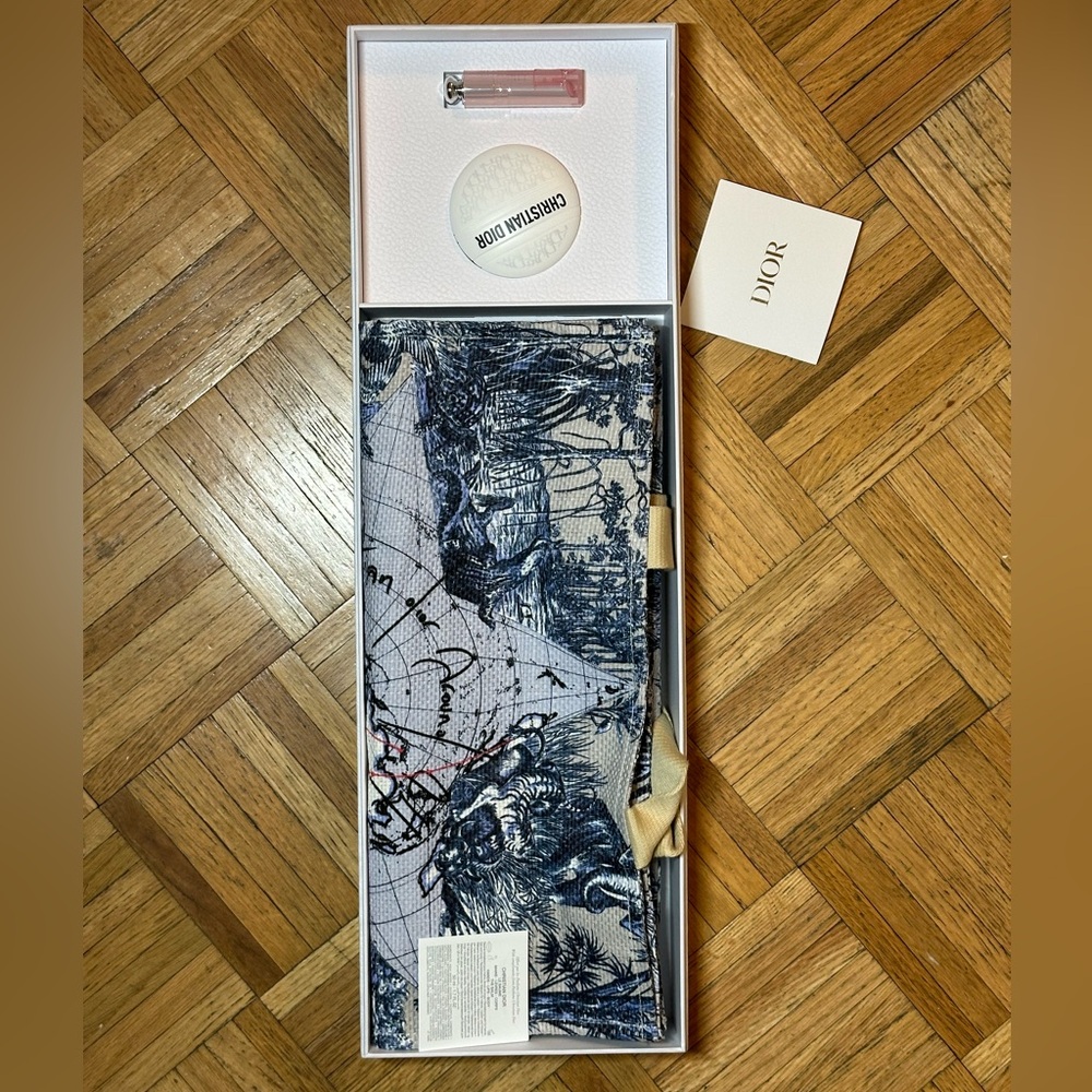 COPY - Dior beauty set: tote bag, lip balm and multi-use balm in original Dior …